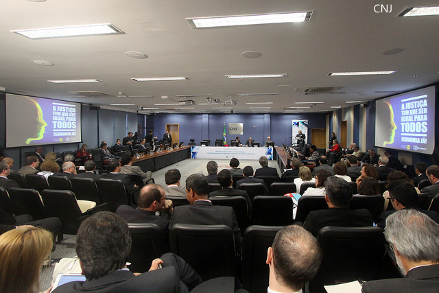 AMAPAR participa de audiência pública no CNJ sobre a eficiência e estrutura do 1º Grau